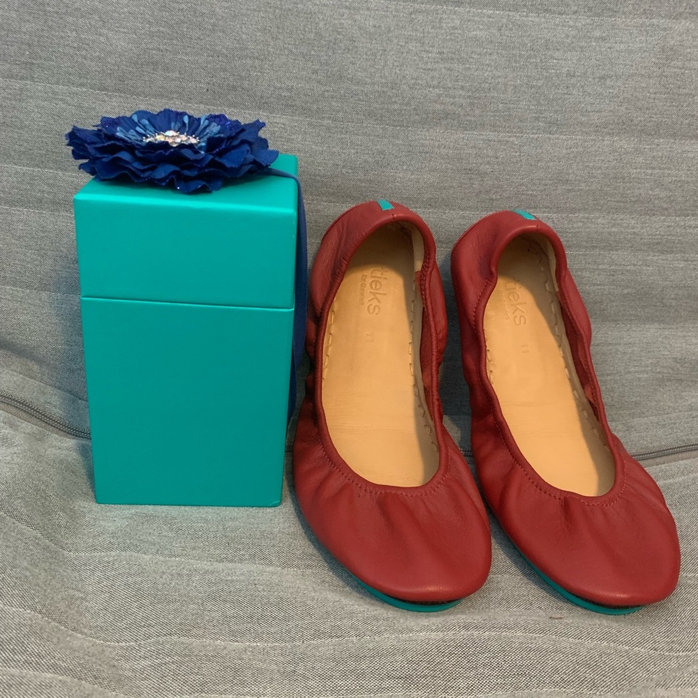 Tieks size 11 cardinal red brand new